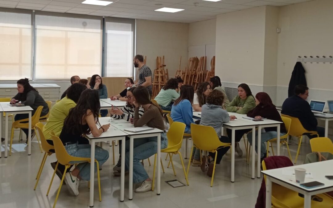 Formació en treball comunitari a la Federació d’entitats socials ALLEM